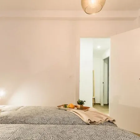 Juan De La Cierva Apartment
